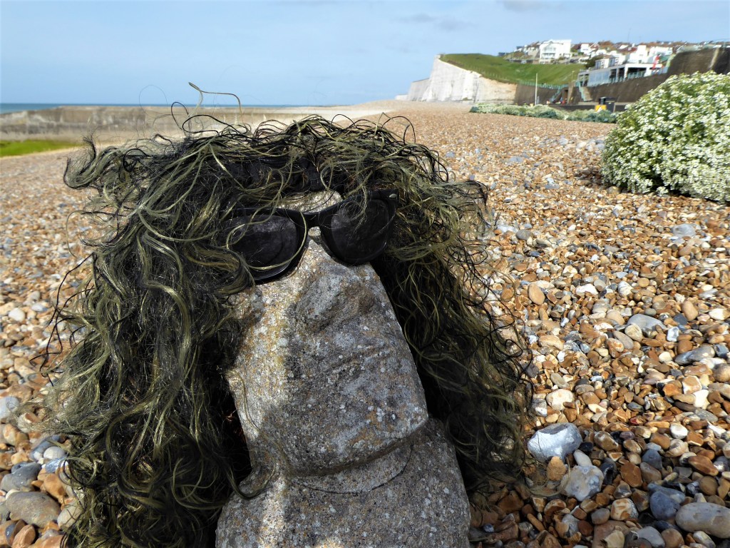 Moai becomes self-conscious and adopts a disguise