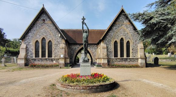 Image of the entrance to Newhaven Cemetery with sculpture by Richard Reginald Goulden